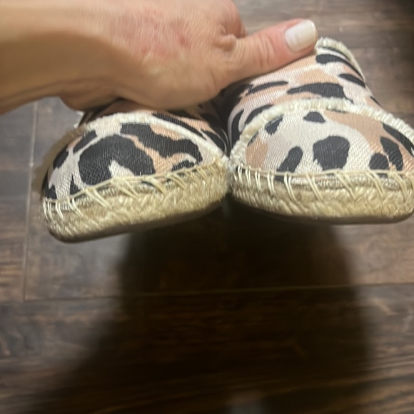 EUC  Schutz Leopard Espidrilles - Picture 5 of 7